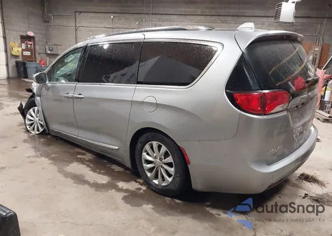 2018 Chrysler Pacifica Touring L из США, поврежденный, VIN 2C4RC1BG3JR119229